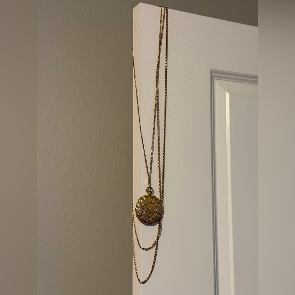 VTG 70s Goldette Statement Pendant Layered Necklace Pocket Watch Style Locket - Picture 7 of 9